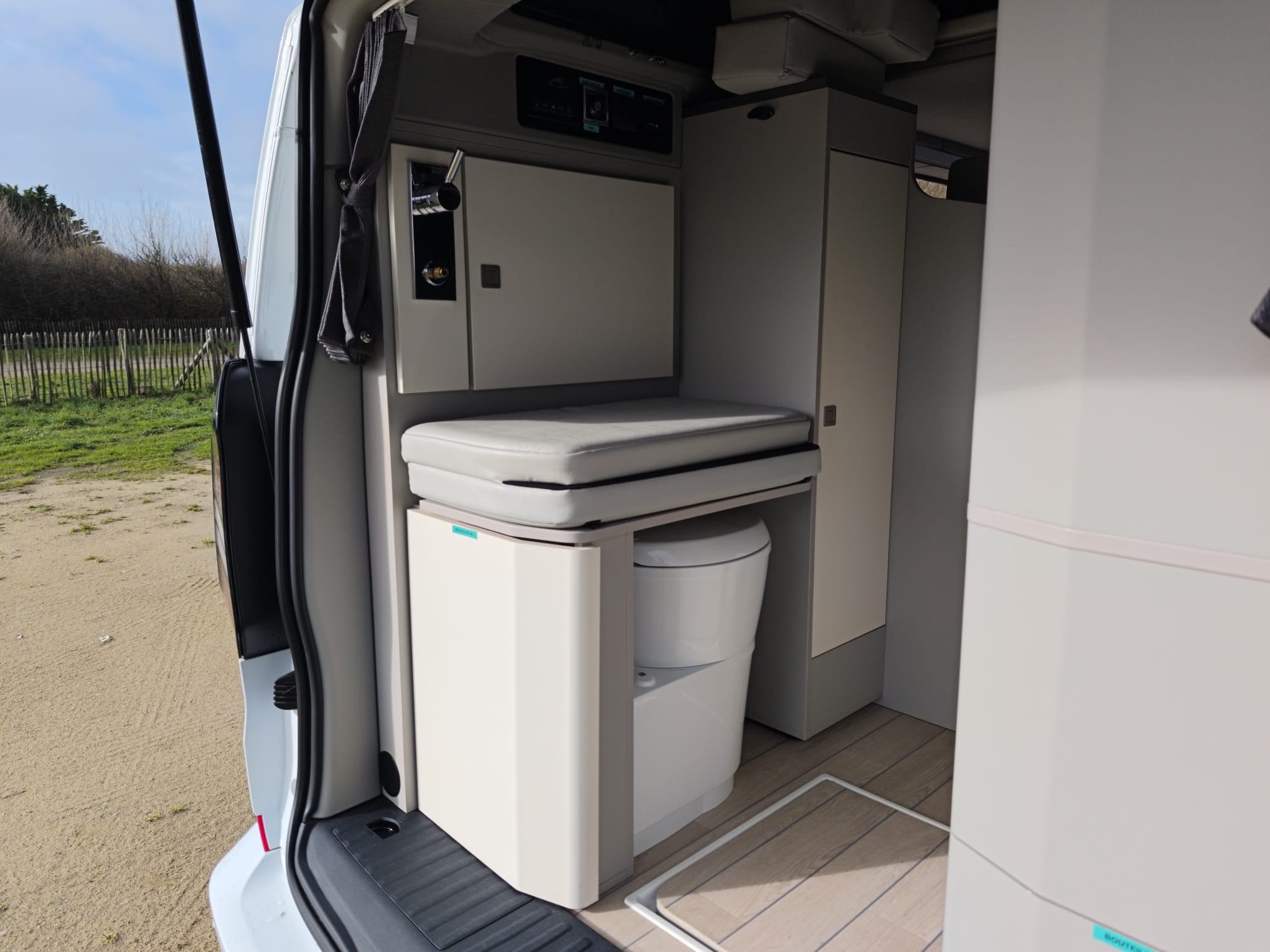 westfalia-kelsey-toilettes