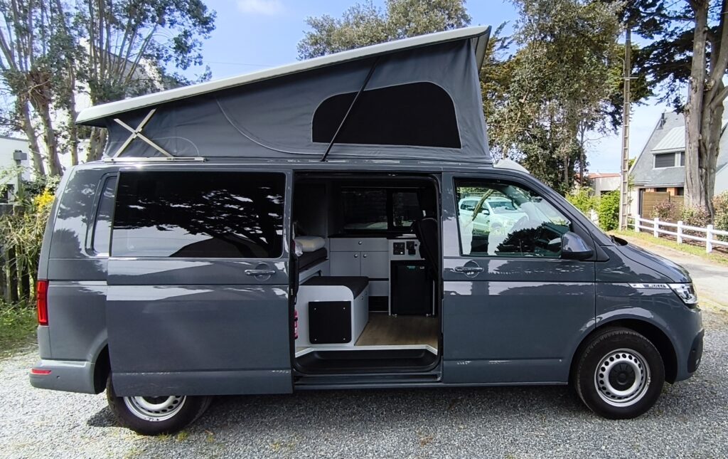 Volkswagen T6.1 L2 150 DSG business plus toit relevable Reimo
