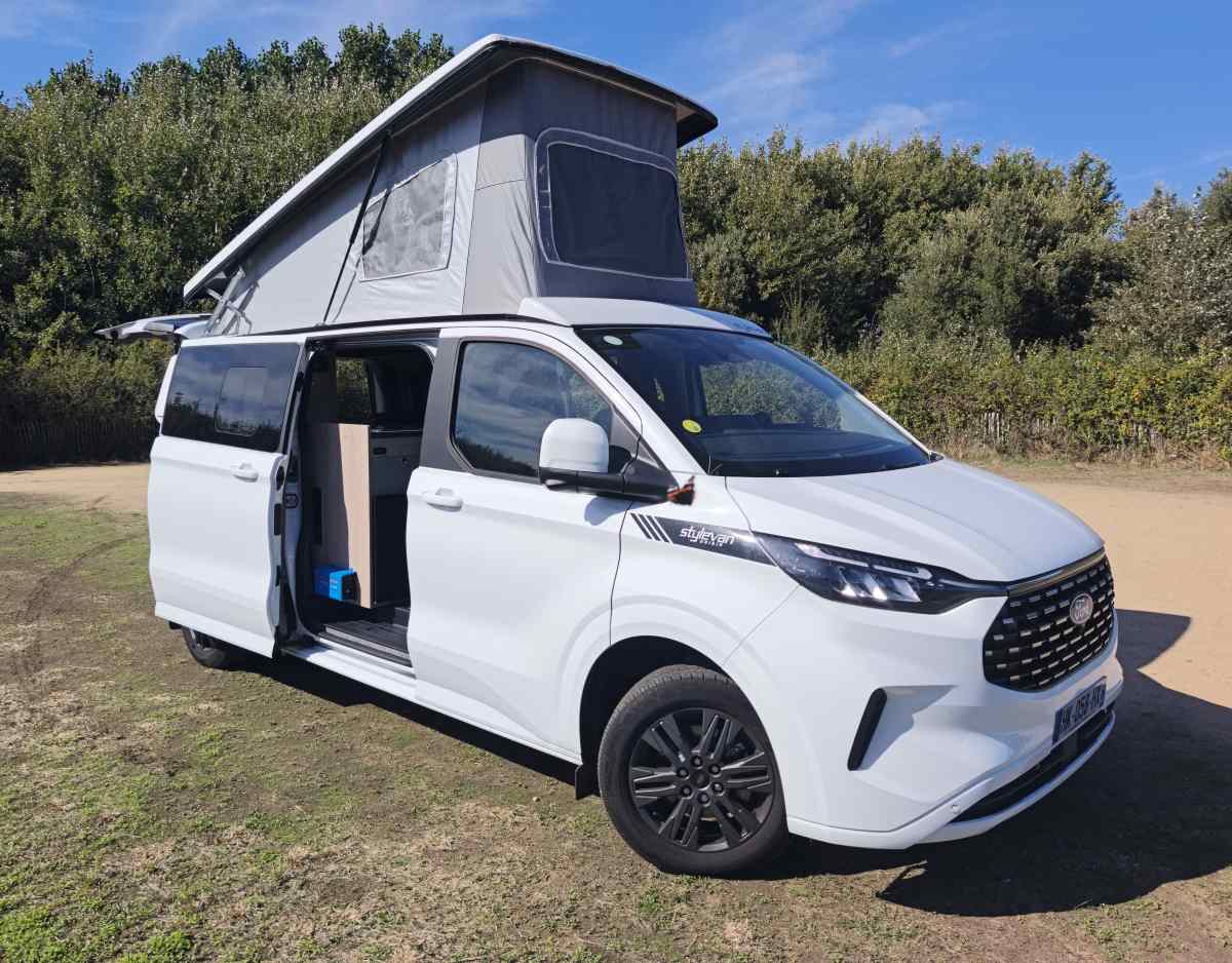 location Stylevan Equinox 4 170 BVA Titanium